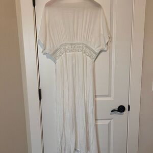 long lace gown for summer resorts